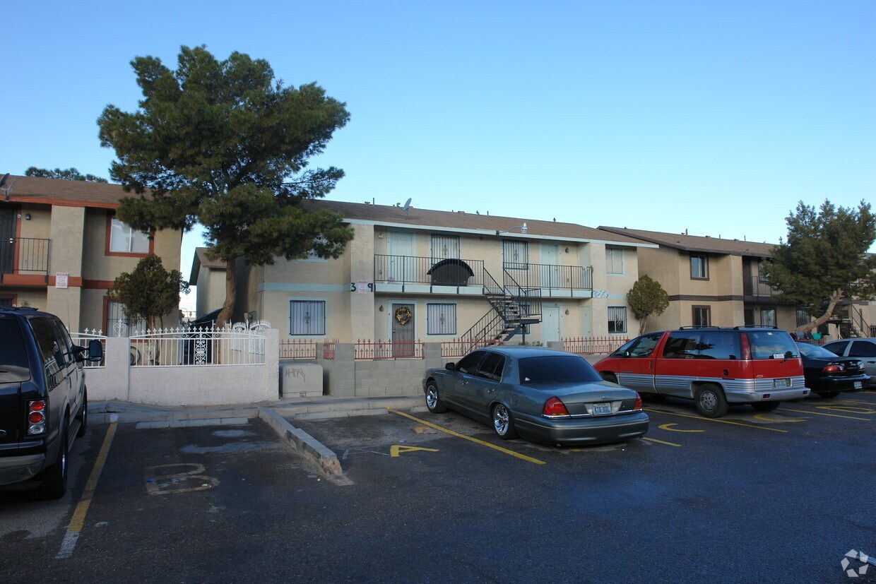 Building Photo - 3229 Figler Ct