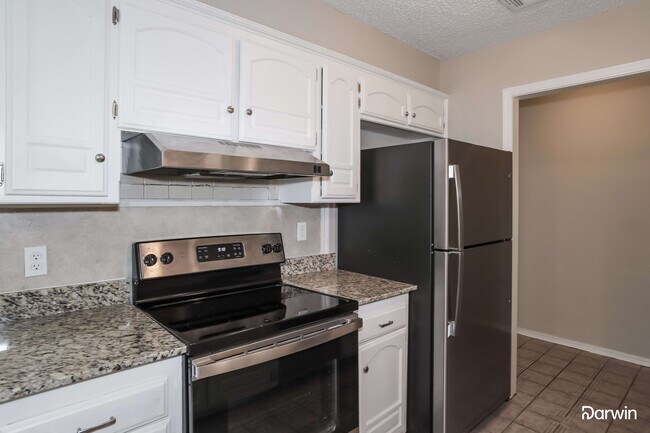 Foto del edificio - 708 Red Oak Terrace, Edmond, OK 73003