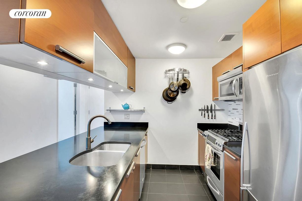 Foto principal - 1485 5th Ave