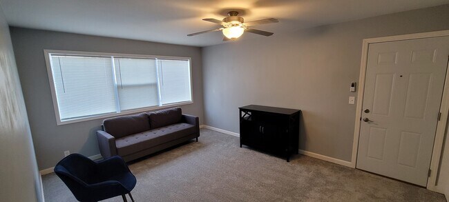 Living Room - 1113 6th Ave E