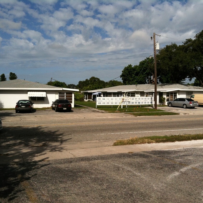 Foto principal - 6368 Gateway Ave