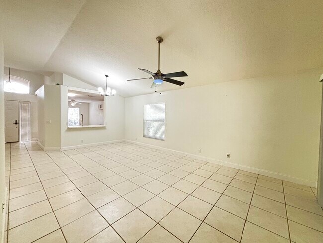 Building Photo - 5344 Edenwood Ln