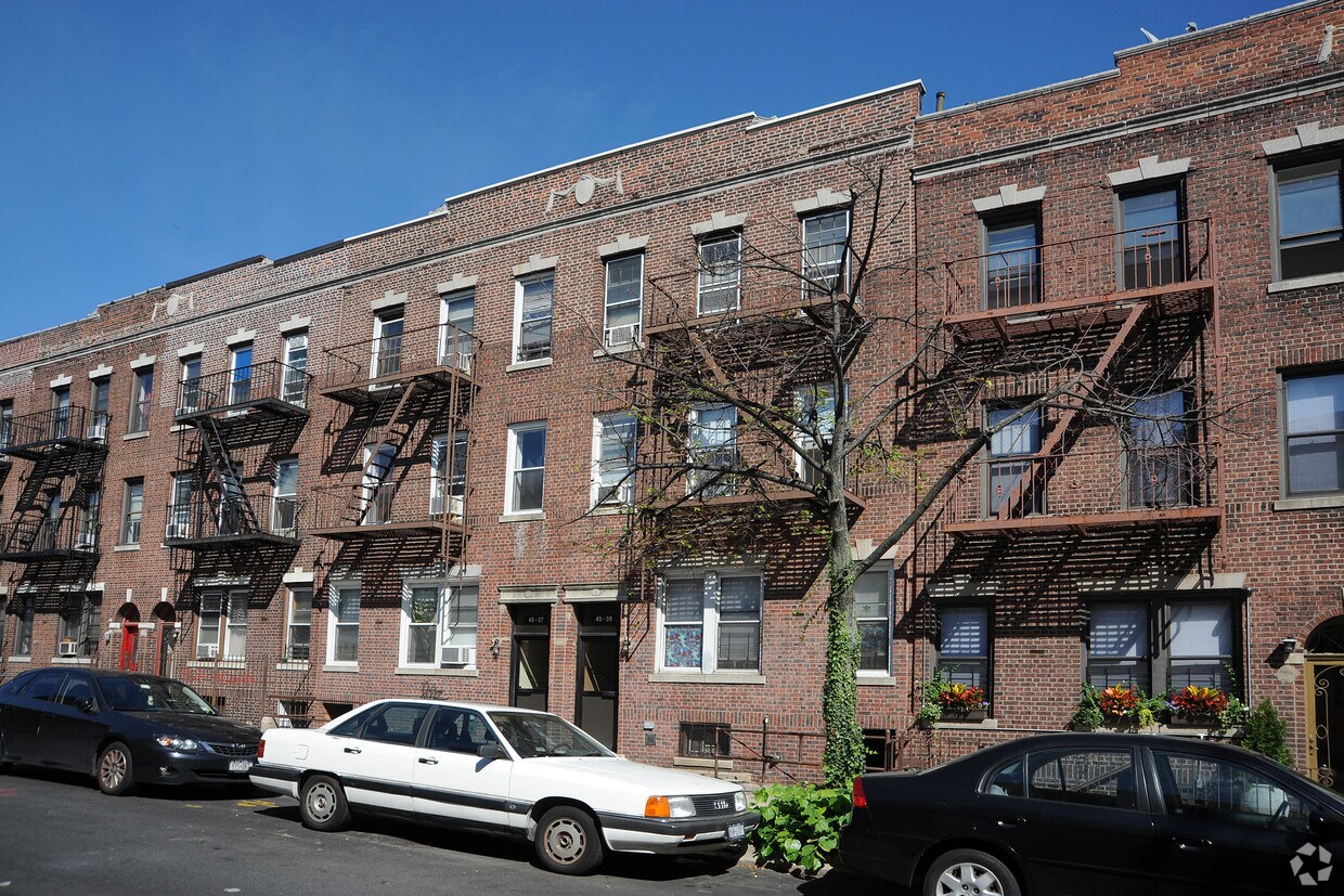 Foto principal - 45-39 40th St