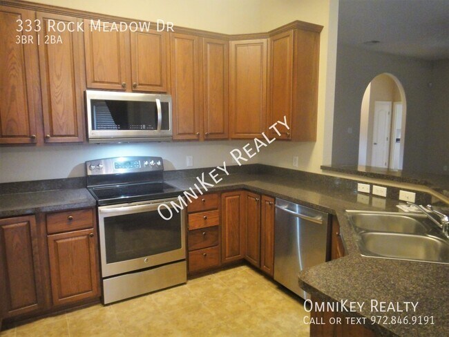 Building Photo - 333 Rock Meadow Dr