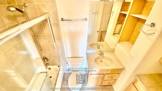Building Photo - Exceptionally Remodeled Top-Floor Bright S...