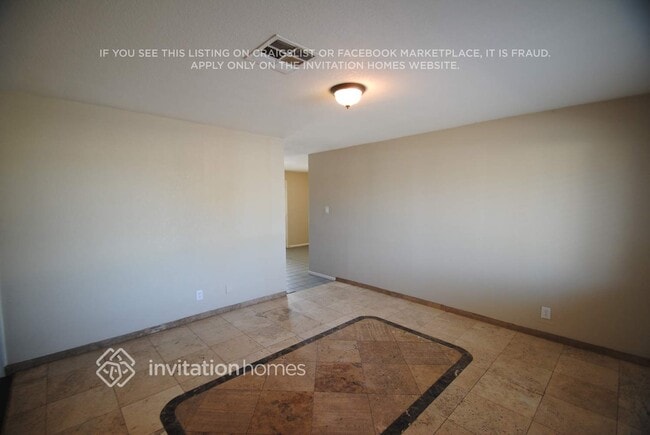 Building Photo - 1307 W Vine Ave