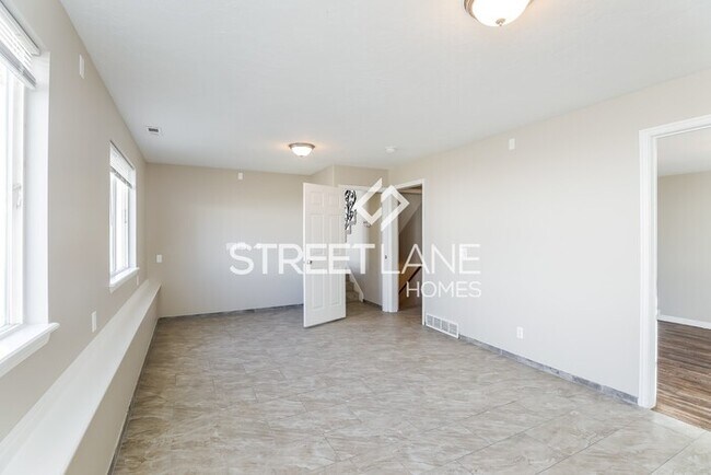 Foto del edificio - NOW OFFERING HALF OFF FIRST FULL MONTH!
