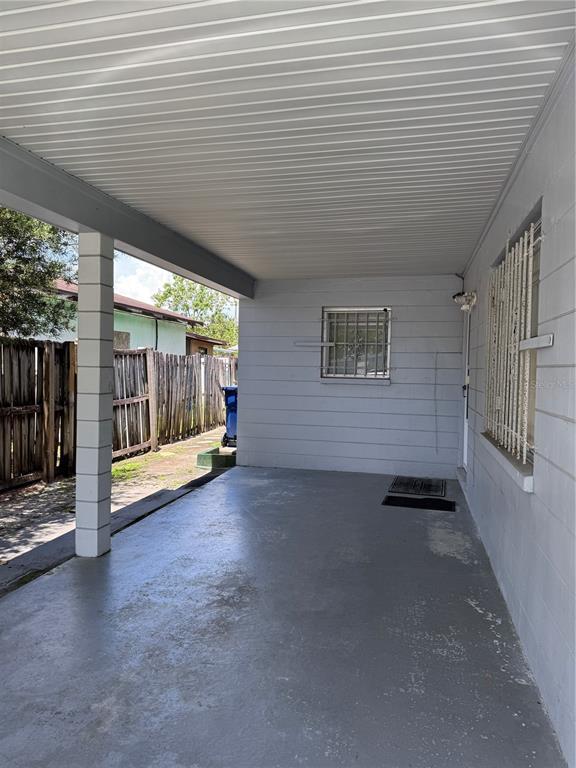 Building Photo - 2711 W Heiter St