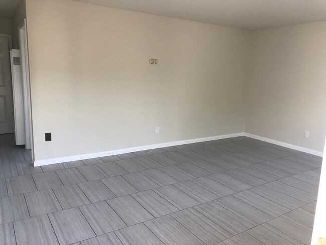 Building Photo - 1360 Calabazas Blvd