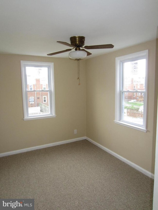 Foto del edificio - 7939 St Claire Ln