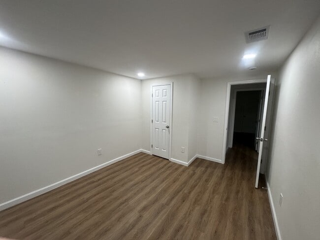 Building Photo - 2908 N Tarragona St