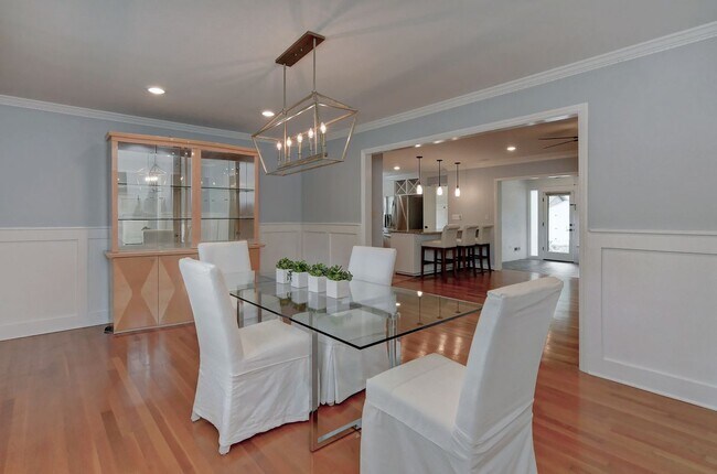 Foto del edificio - 6338 Owenby Ct