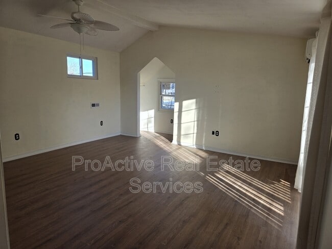 Building Photo - 9654 14th View St