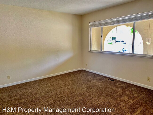 Building Photo - 4 br, 2 bath House - 1493 LONGMEADOW DR