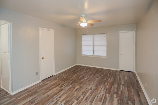 2HAB, 1BA - 924SF - renovado - Good Haven Apartments