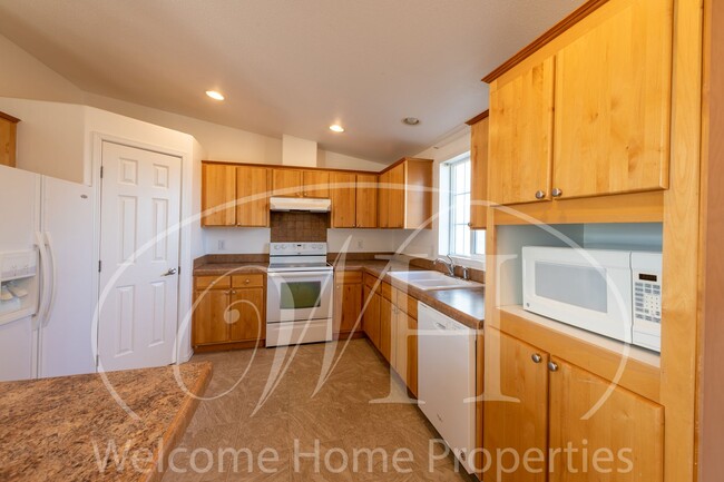 Foto del edificio - Country Living Near College Place With Vie...