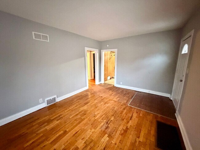 Foto del edificio - 809 NE Maple Dr