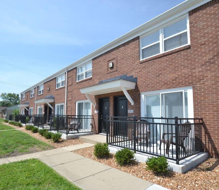 Primary Photo - Campus Townhomes