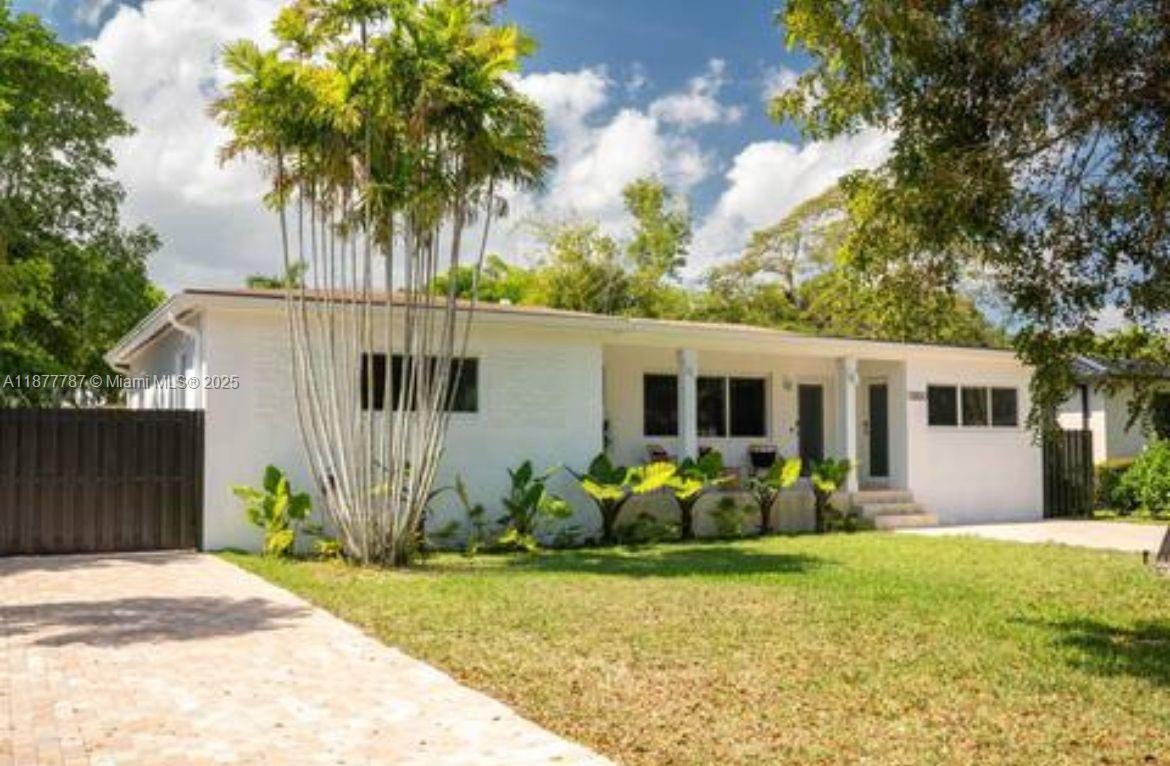 Foto principal - 13800 NE 1st Ave