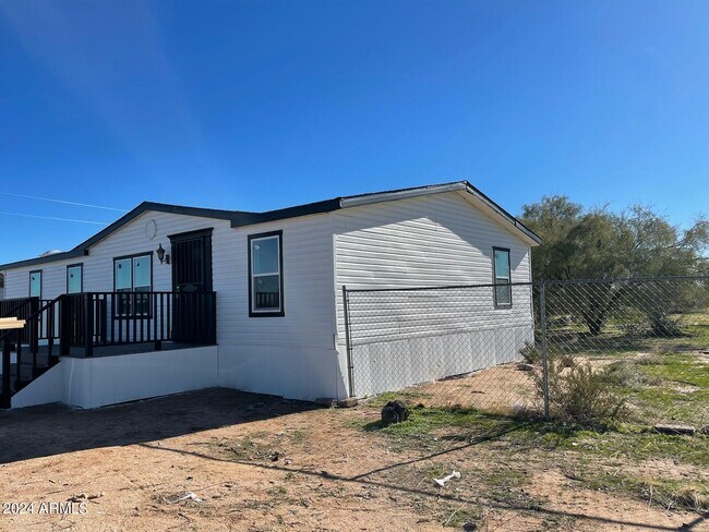 Building Photo - 22509 N Royd Rd
