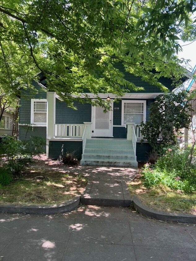 Primary Photo - Curtis Park Craftsman Home