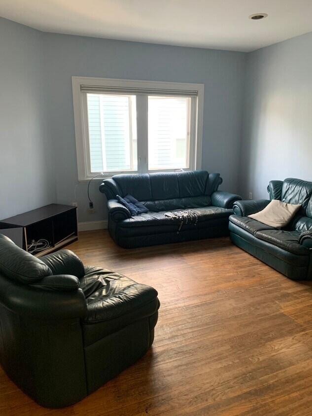 Foto principal - 156 Powder House Blvd