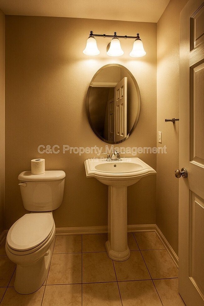 Foto del edificio - 6268 Cristal Ln