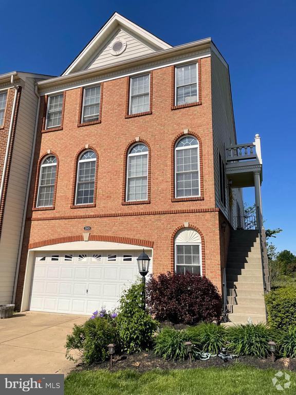 Building Photo - 22629 Upperville Heights Square