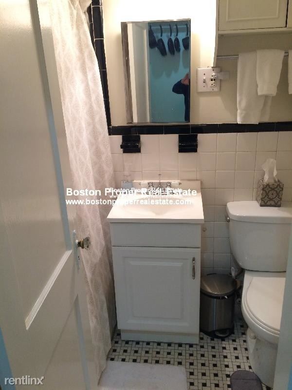Building Photo - Studio, 1 bath  - 312 Beacon St #6