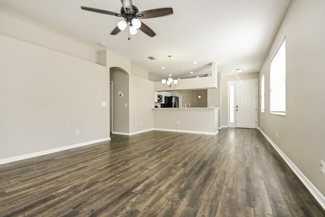 Foto del edificio - 6154 Kiteridge Dr