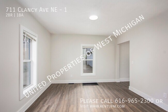 Foto del edificio - Available Now | 2 Bedroom 1 Bath Apartment...