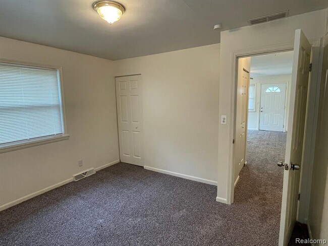 Building Photo - 2611 Caledonia Ct