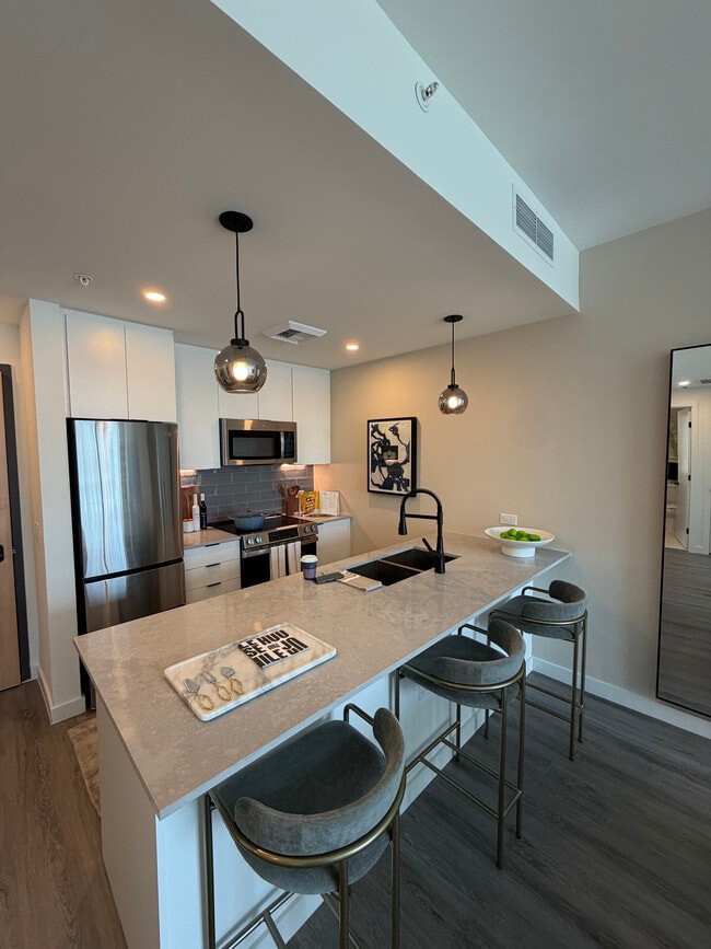 Building Photo - 83 NW 26th St