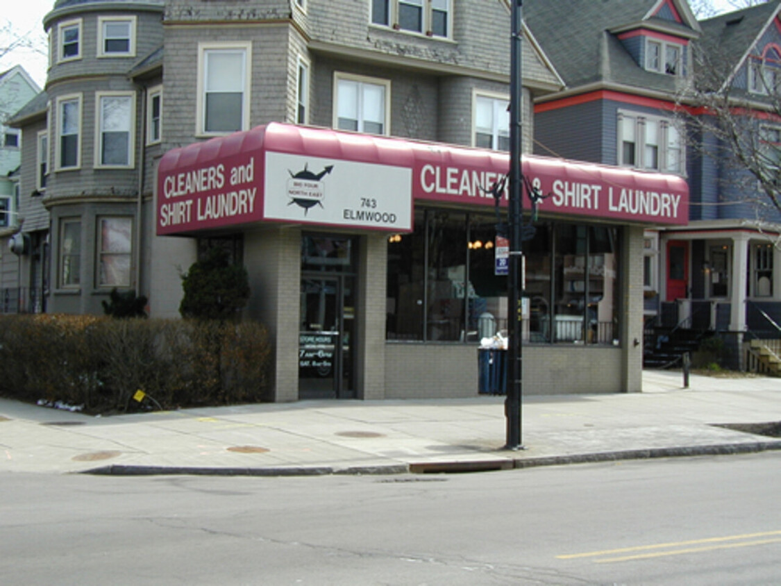 Building Photo - 743 Elmwood Ave.