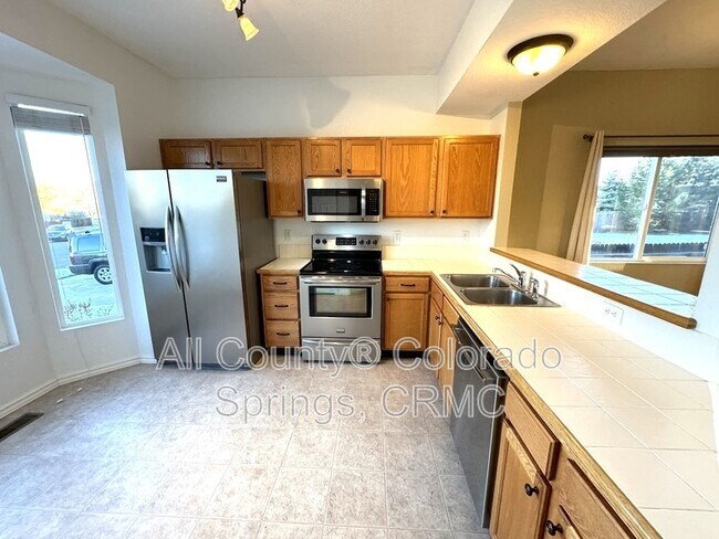 Foto del edificio - 4334 Poplar Brook Dr