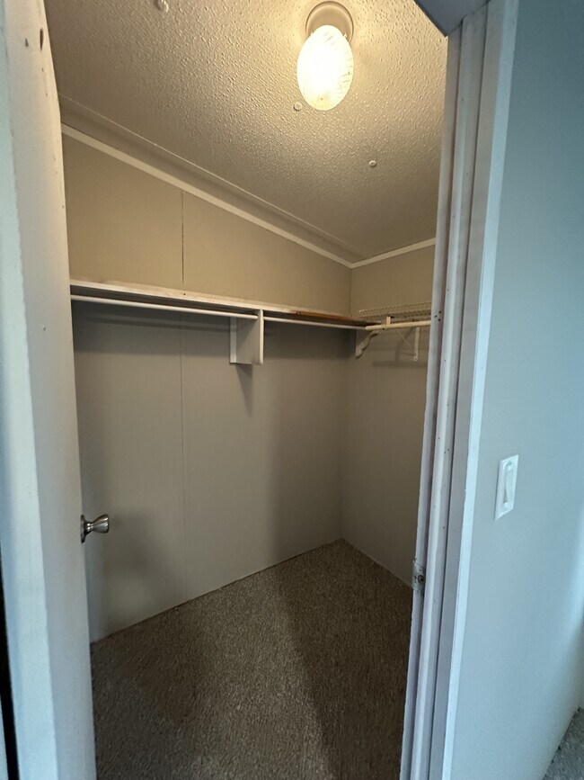 Foto del edificio - 103 Rayfield Ct