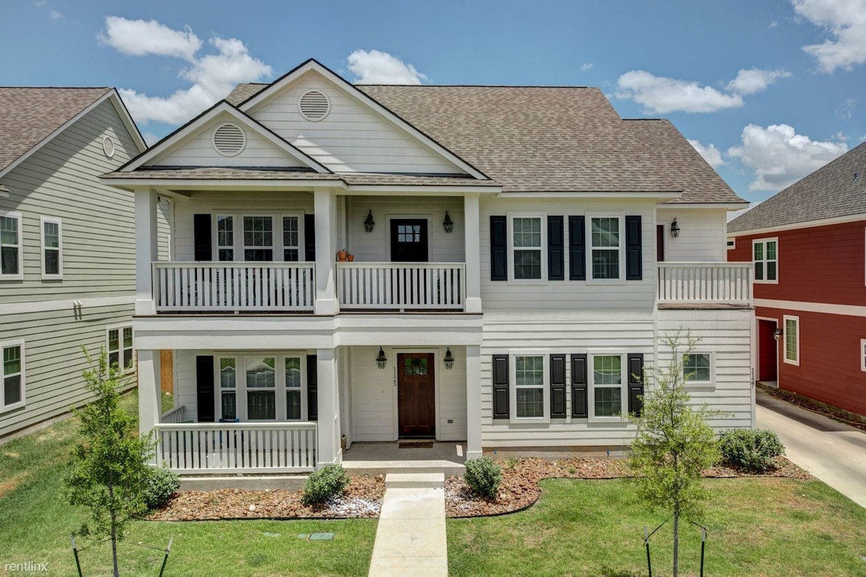 Primary Photo - 4 br, 4.5 bath House - 1127 Oney Hervey Dr