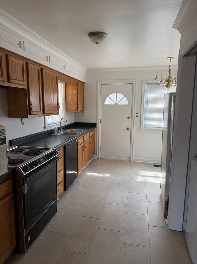 Photo - 1632 Stafford Ave House