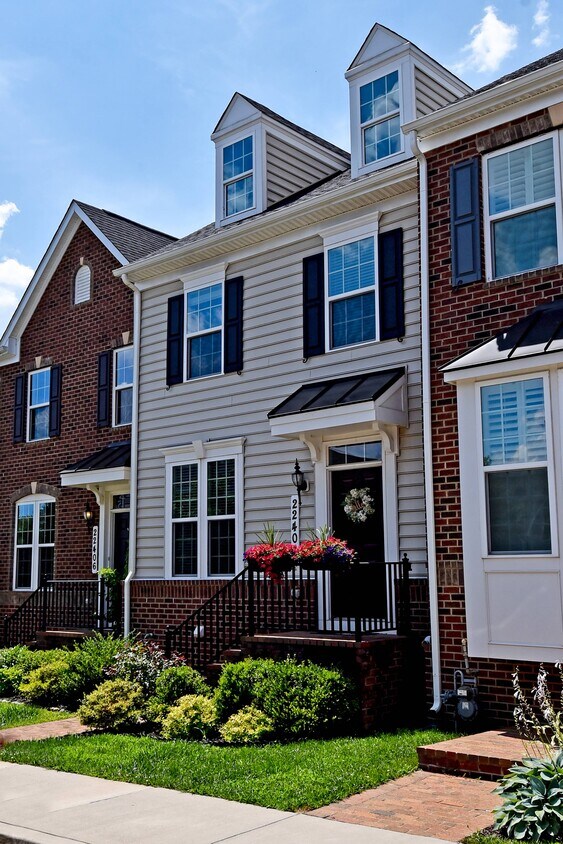 22408 Bright Sky Dr, Clarksburg, MD 20871 Townhome Rentals in