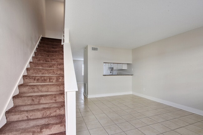 Building Photo - 8897 Richmond Dr