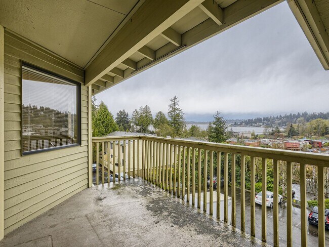 Foto del edificio - Updated 2 Bed Kirkland Condo at the Ideal Location!