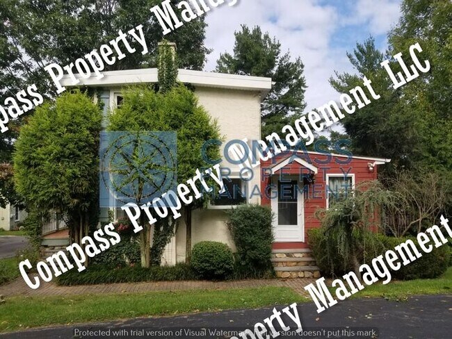 Foto del edificio - $1795 - 2 Bed, 1.5 Bath Farmhouse - Honey ...