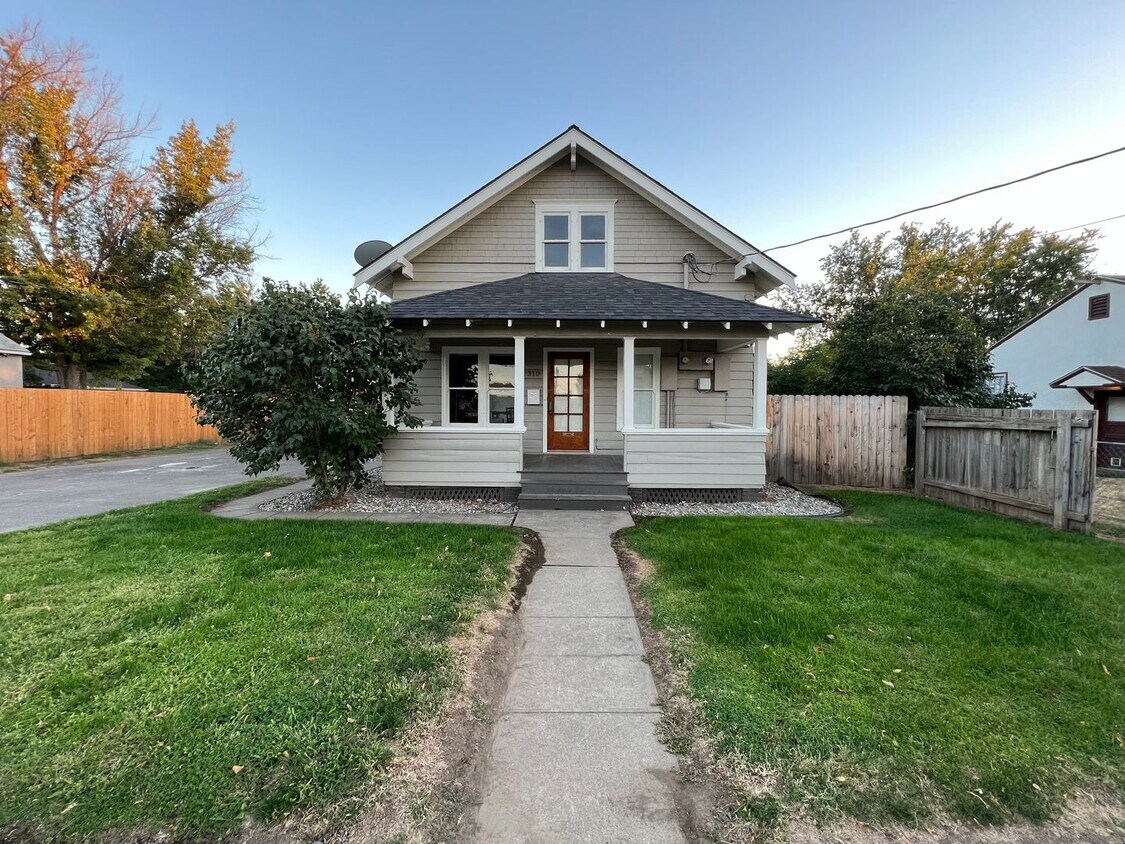 Foto principal - 310 SE 6th St