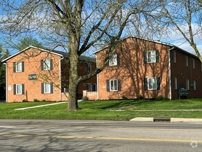 Building Photo - 226 S Sandusky St