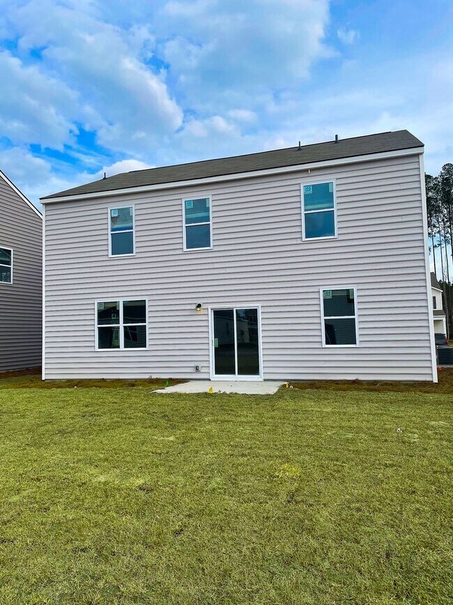 Building Photo - Coming Available!