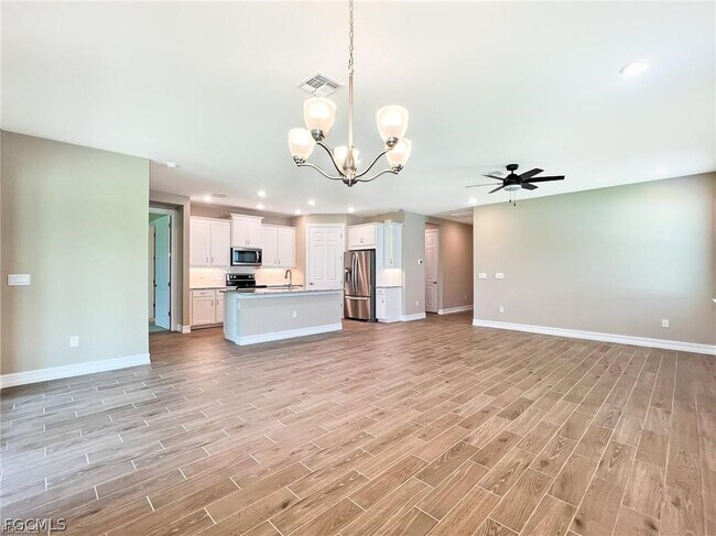 Foto del edificio - 3804 Crosswater Dr