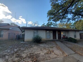 Building Photo - 3902 Olive St