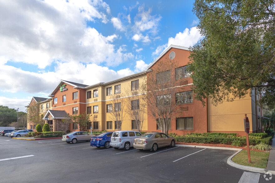 Furnished Studio - Cypress Creek - NW 6th Way