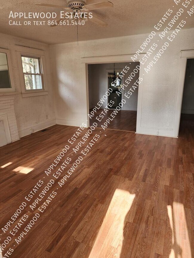 Building Photo - 403 Caulder Ave