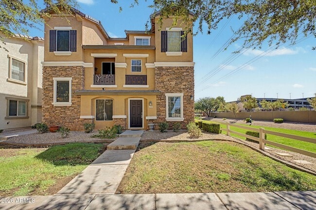 Building Photo - 418 N Mahogany Ct